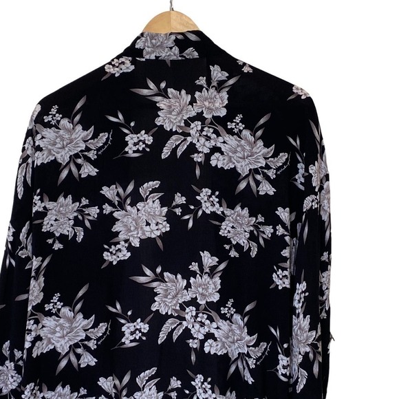 SPIRITUAL GANGSTER Maya Floral Kimono Robe, Size One Size - Picture 7 of 12